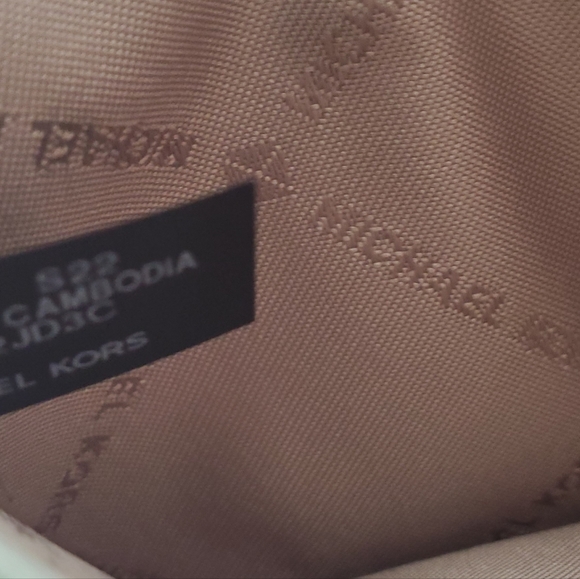 Michael Kors Jodie Logo Large 3-1 Card Holder - Picture 7 of 11